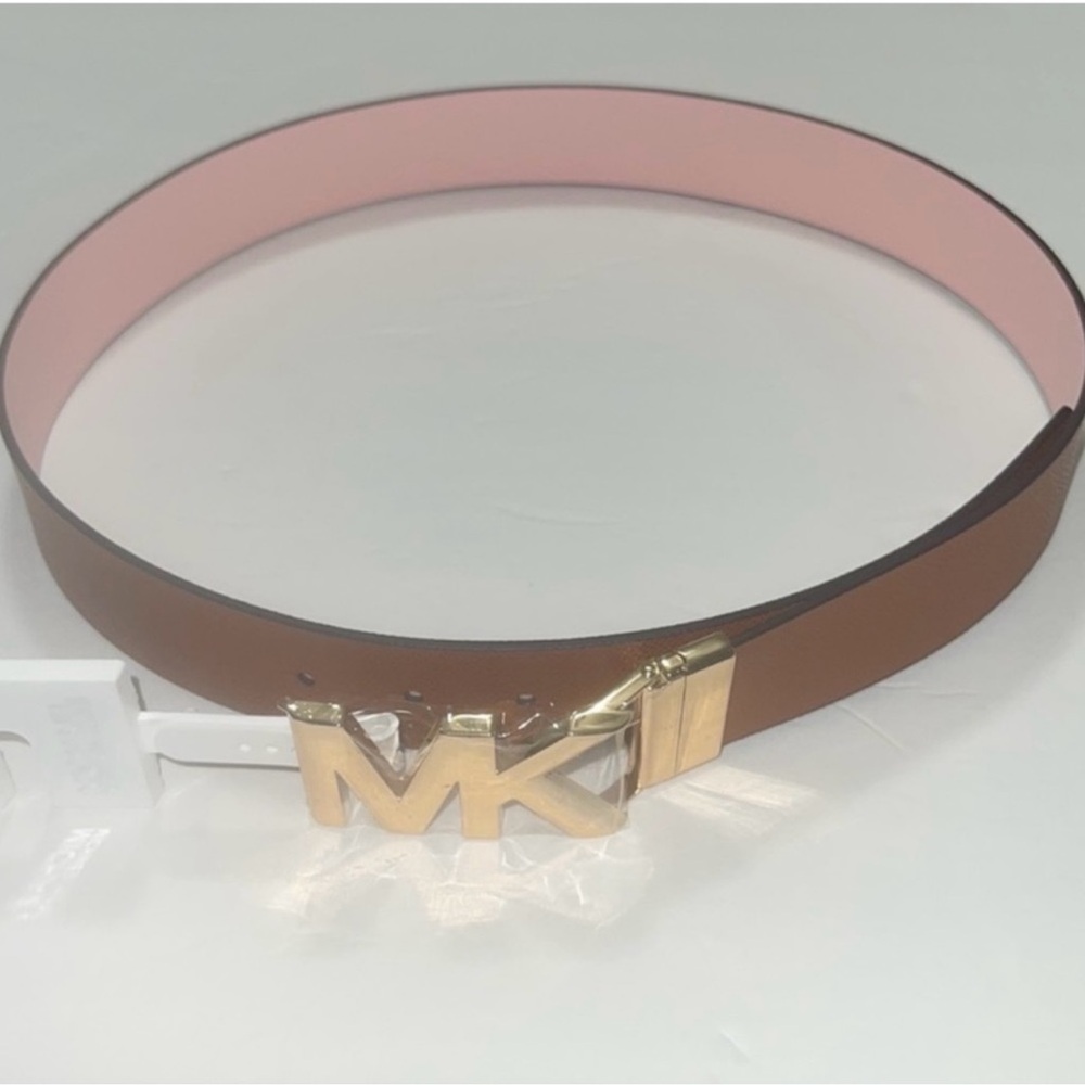 MICHAEL KORS Women’s Logo Reversible Genuine Leather Luggage & Pink Belt. NWT - Picture 5 of 16